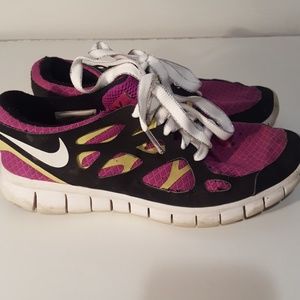 👟👟Ladies purple Nikes size 8 and 1/2